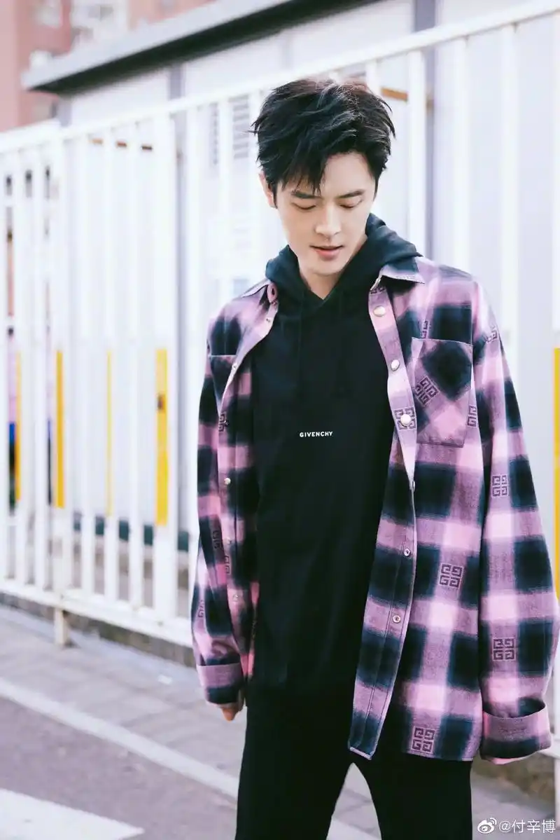 古城少年.#付辛博 07年的时候只觉得你很帅,但是当时我太小 - 抖音