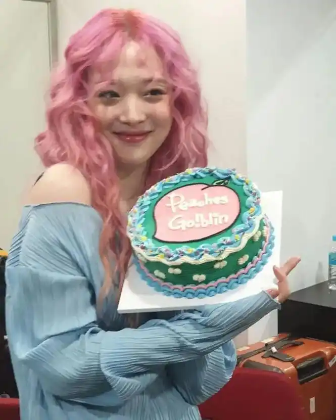 生日快乐99.#崔雪莉 #雪莉 #崔真理 #生日 #生日快乐 - 抖音