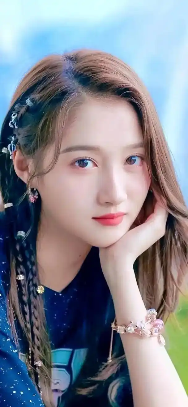 粉丝一千万 关晓彤,1997年9月17日出生于北京市,毕业 - 抖音