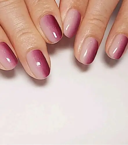 美娜美甲充满个性活力的渐变色美甲