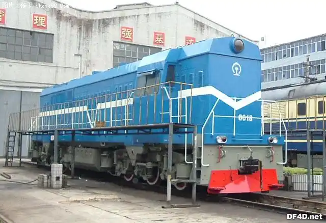 东风5型内燃机车的意义