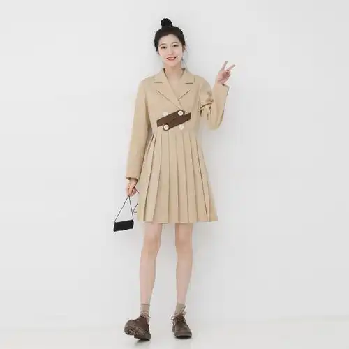 金大班度假2020春装新款轻熟风收腰西装领百褶连衣短裙子女设计感