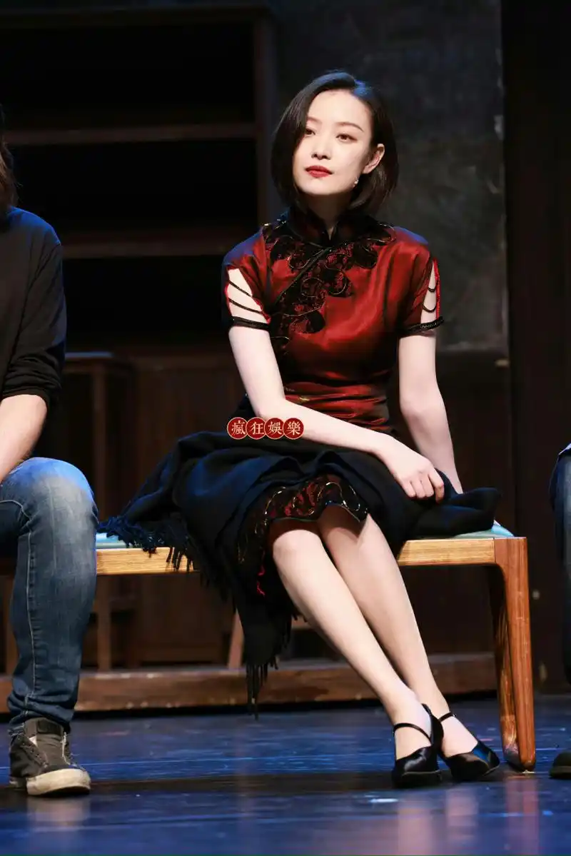 倪妮穿旗袍真的好有气质[送花花] #倪妮