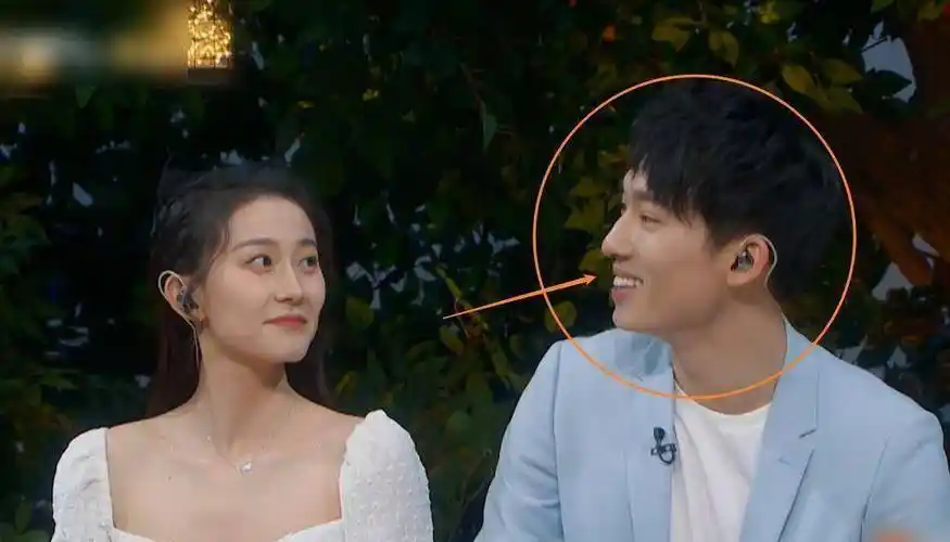 于家翊表示与张豆豆有私下见面,还互相表白,一旁张爸爸都听愣了_节目