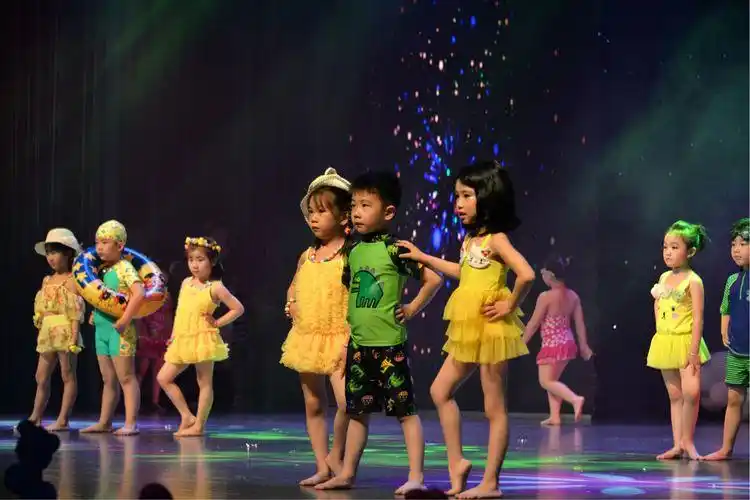 【舞台摄影分享-2】绿洲幼儿园"快乐六一"大型文艺晚会花絮(近景篇)