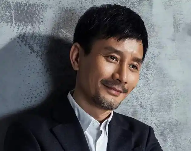 演员田小洁:出道22年低调零绯闻,对江珊一见倾心,待继女如亲生