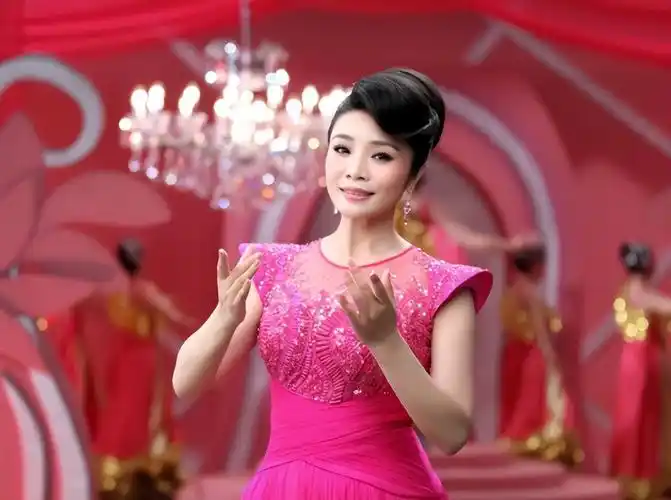 歌唱家李丹阳:接连失去父母,56岁仍未婚,最大的心愿就是当妈妈