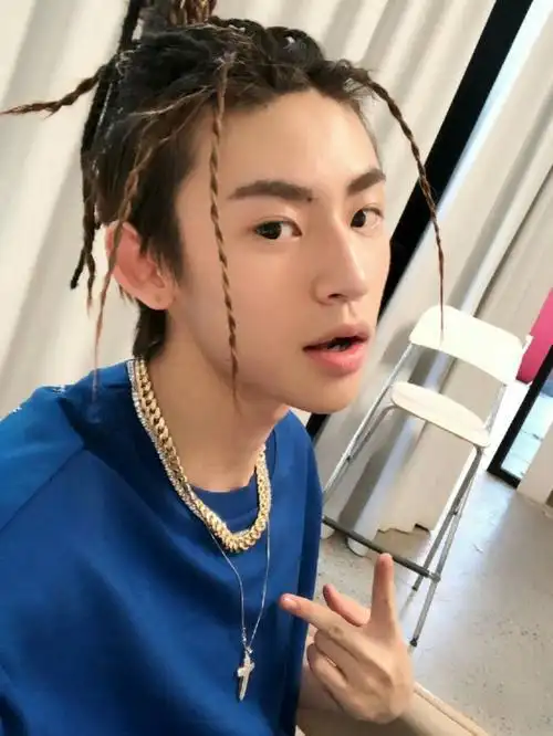 小鬼王琳凯发视频称写不出好歌自认是烂人引担心