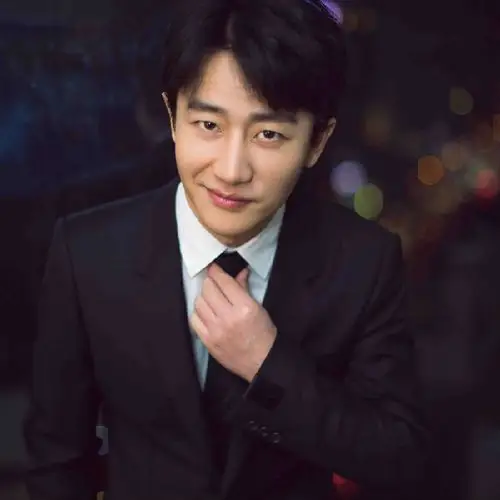 黄轩出场费黄轩代言费黄轩商演报价黄轩公司那