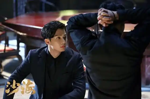 《沙海》是南派三叔的主要作品,现在也是改编成电视剧了,在这部中主要