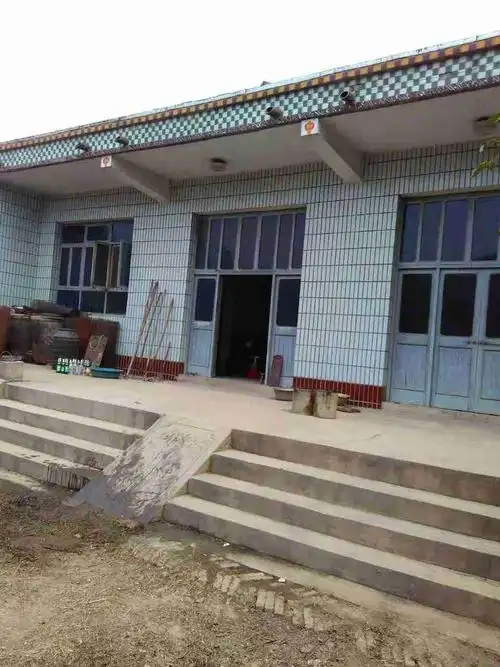 单层平房,四间,带院子交通便利,独门独院,适合做美食节目和农村房屋