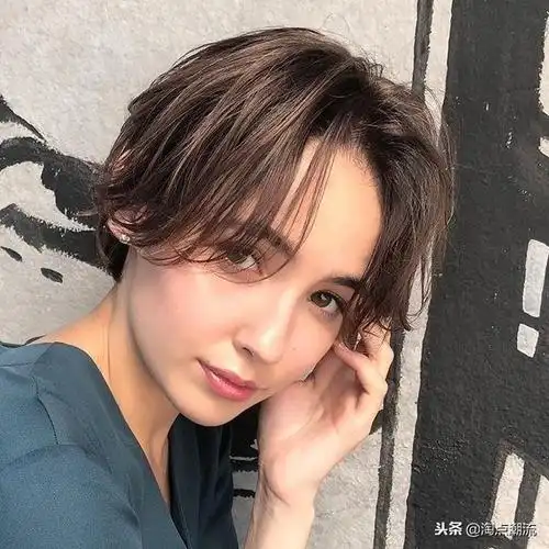 小脸剪什么短发好看图片女,大脸,高颧骨女生,这6款短发时髦减龄又显