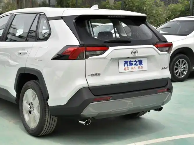 一汽丰田 rav4荣放 2021款 2.0l cvt两驱风尚plus版