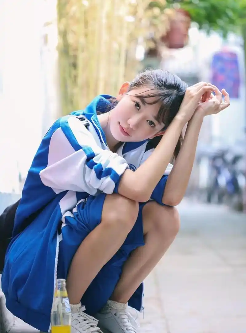 中国校服,比日韩系校服好看.