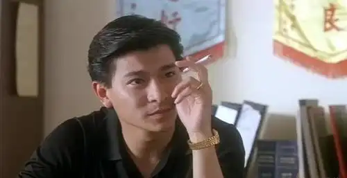 吕乐,蓝刚等探长开始利用自己手中的职权,黑白勾结,形成了可怕的力量