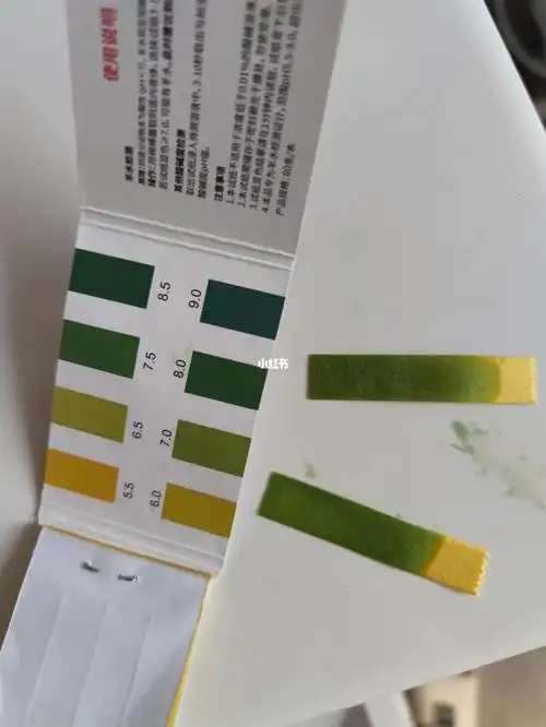 羊水试纸测了一下方法:直接沾取尿液然后试纸颜色秒变吓尿了马上打车