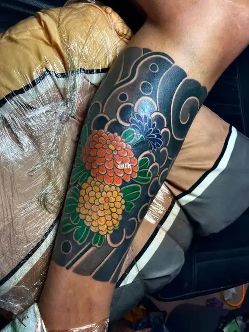 老传统纹身  #包小腿纹身  #日式老传统纹身