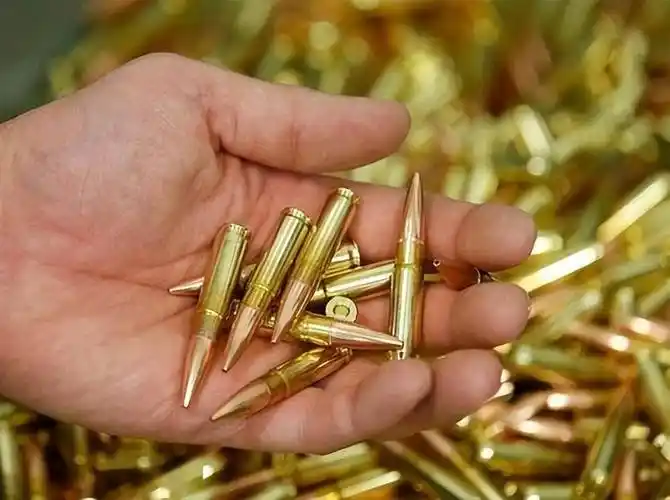 中国退役了100多万支56冲锋枪,这些枪都怎么销毁的?_武器_子弹_美国