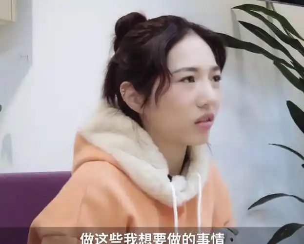 90后上海聋人女孩成人气主播!|直播间|蕾欧娜|聋哑人_网易订阅