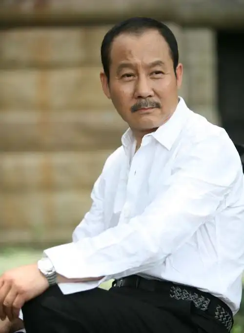 他是内地最牛的男演员 却有99%的人叫不出名字