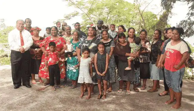 医疗方面对国民都是免费的,而且没有税收,当时的瑙鲁人活得还比较滋润