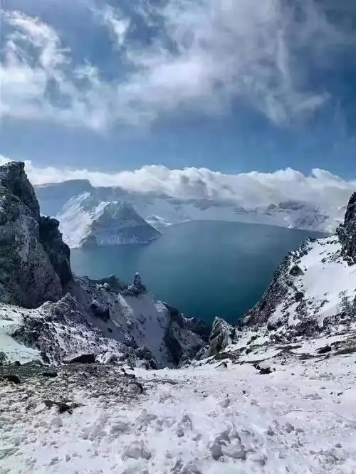 通知今天长白山北西南景区全天关闭