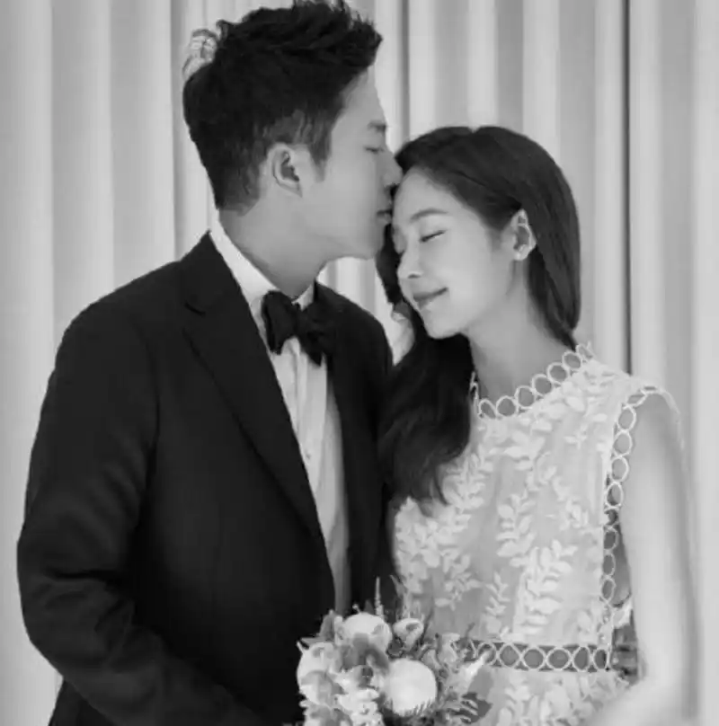 【成宥利宣布怀孕】 40岁韩女星成宥利宣布怀孕,结婚四年喜迎双胞胎!