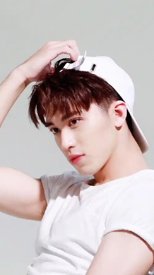 许魏洲##许魏洲2017新旅程#来几张壁纸,太太太美好