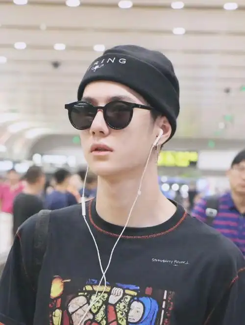 王一博绿框墨镜##王一博