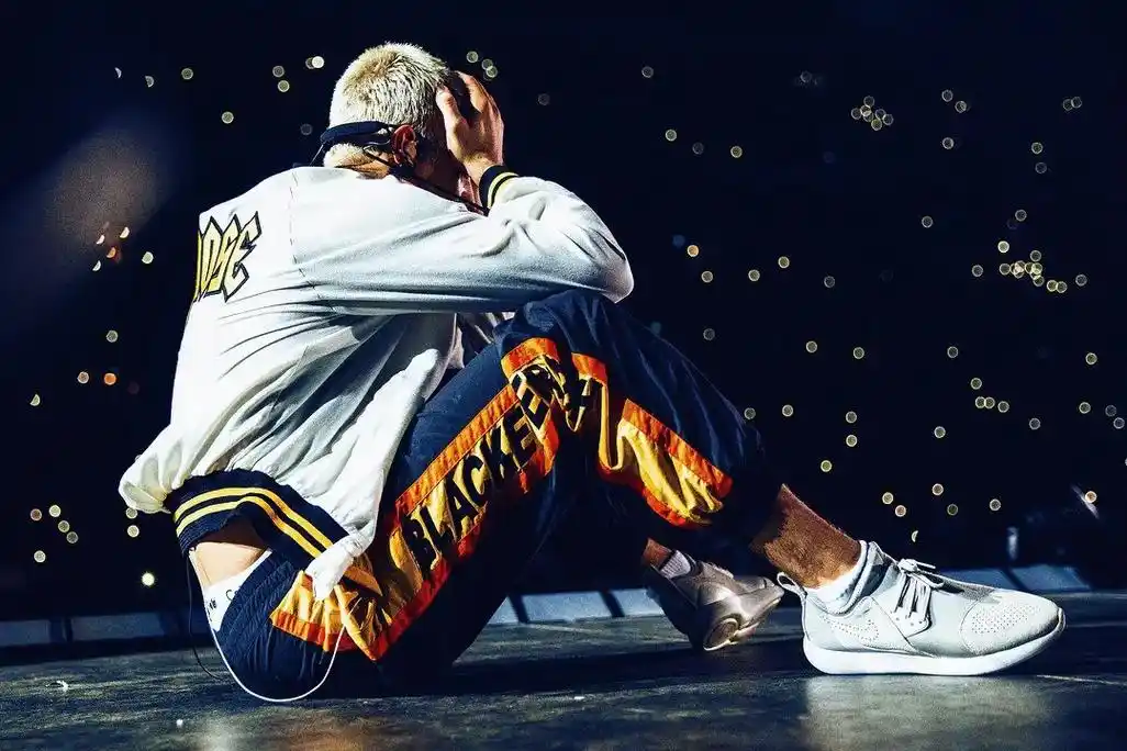 justinbieber #跨海计划 #贾斯汀比伯 我们能 - 抖音