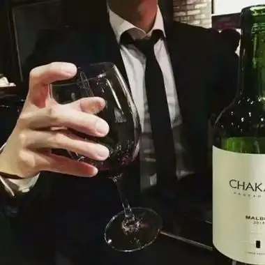 稳重西装男头像 男生头像图片大全 -【爱个性】