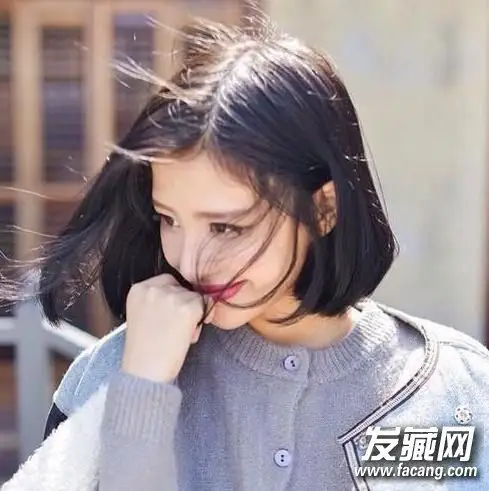 美得入骨中分短发发型中分刘海设计自然卷3