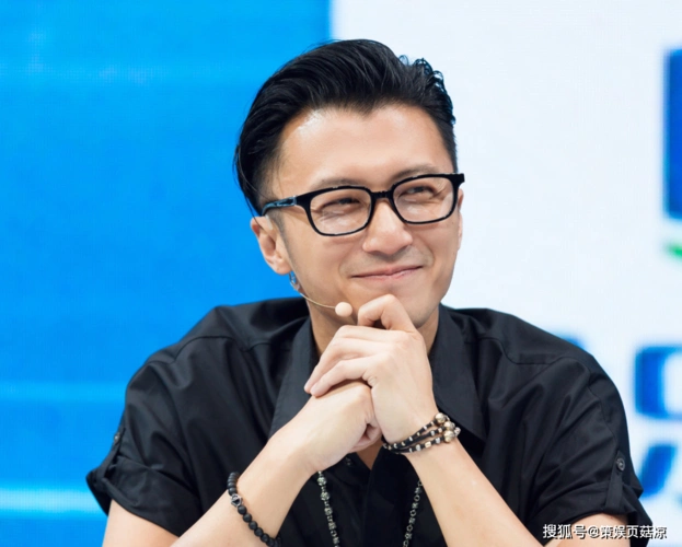 谢霆锋发文称菜园倒塌,怼粉竟是因为头像?明星台下也是普通人