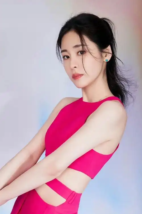 张碧晨后脑勺好圆##好羡慕张碧晨的后脑勺