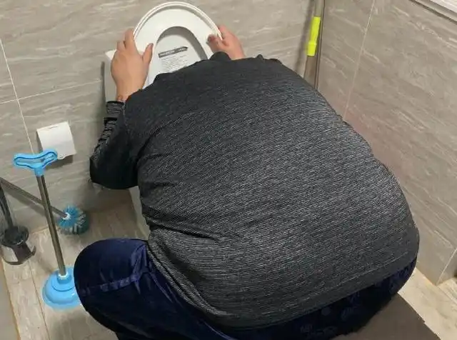 字 喝醉酒很难受搞笑图片_微信头像图片大全一个男人独自喝酒难过图片