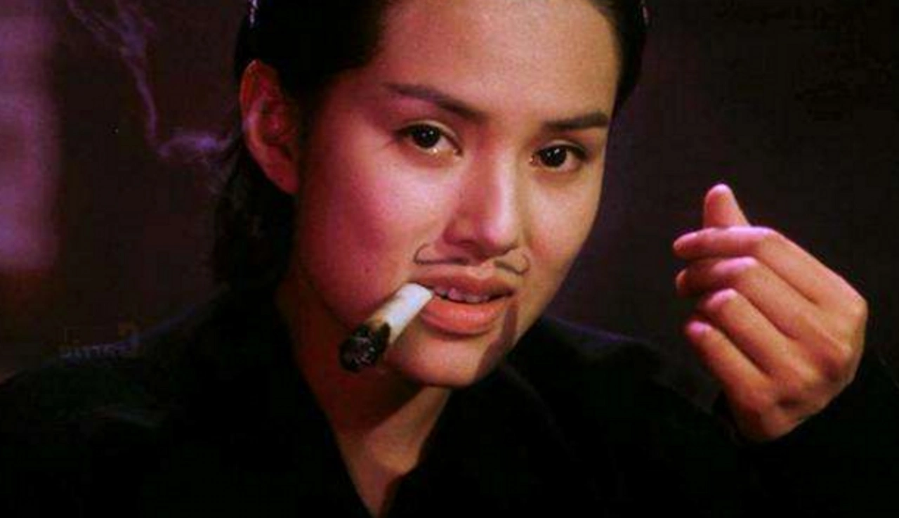 风情万种的女明星吸烟照 范冰冰最仙梅艳芳帅气,最后一个太搞笑