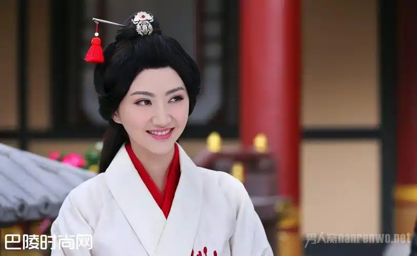 景甜和景俊海是什么关系 景甜的家庭背景强大在圈中有靠山?