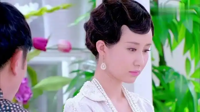 烽火佳人红羽费尽心思掌握允唐母亲的喜好想要讨好允唐母亲