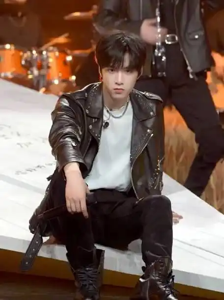 刘耀文百忧戒直拍视频