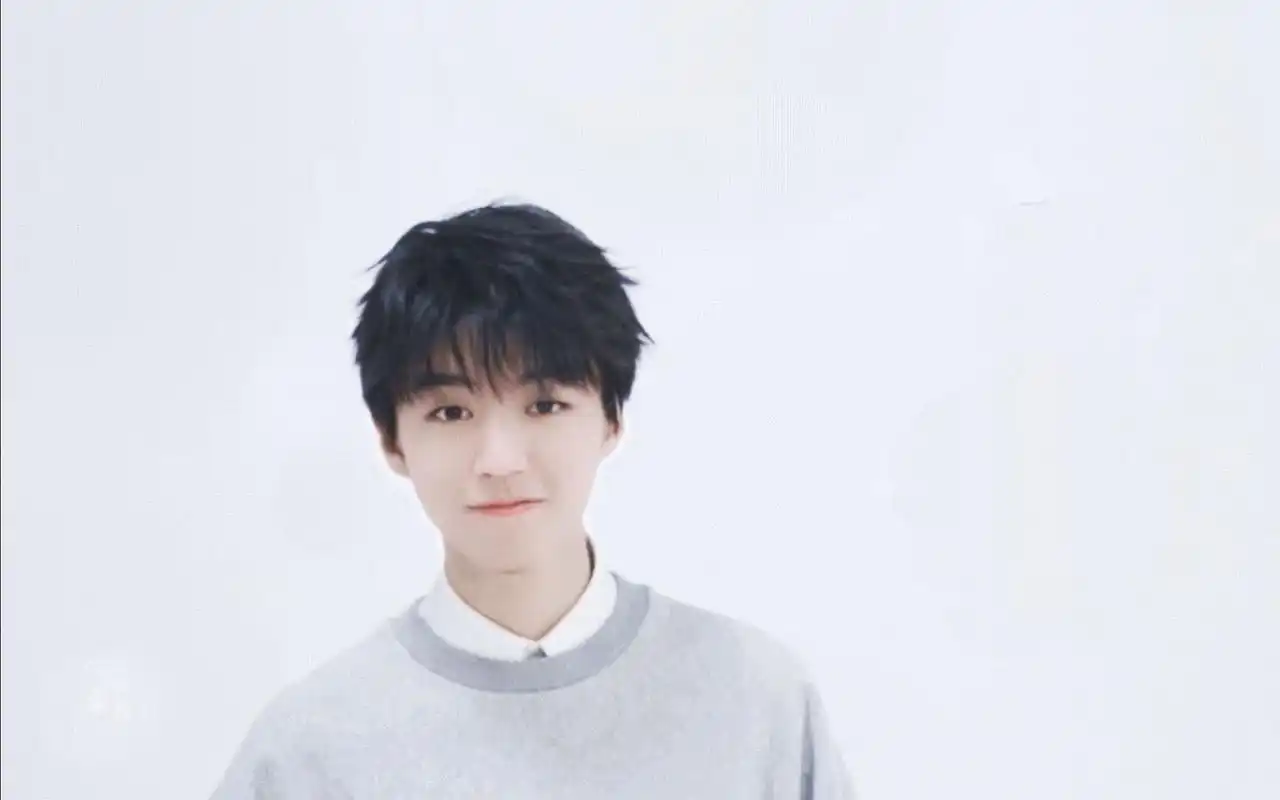 【王俊凯】据说是很火的抖音变装音频