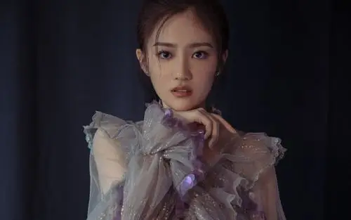 汤梦佳清新甜美写真图片桌面壁纸