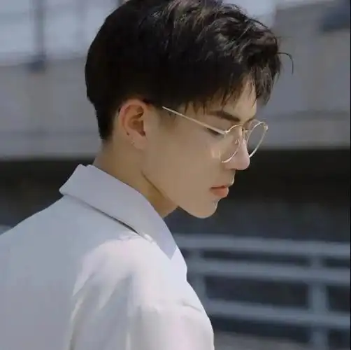 帅气真人男生头像78