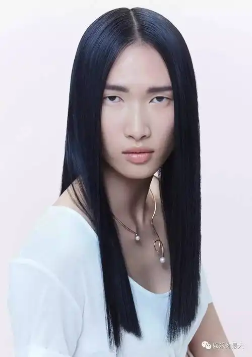 她是新生代超模 却曾被嘲讽"最丑女炮灰"|吕燕|上瘾_新浪娱乐_新浪网