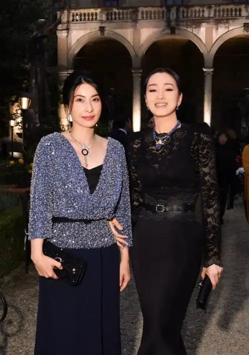 郭晶晶|一张合照,把郭晶晶在贵妇圈的"真实地位"展现得淋漓尽致