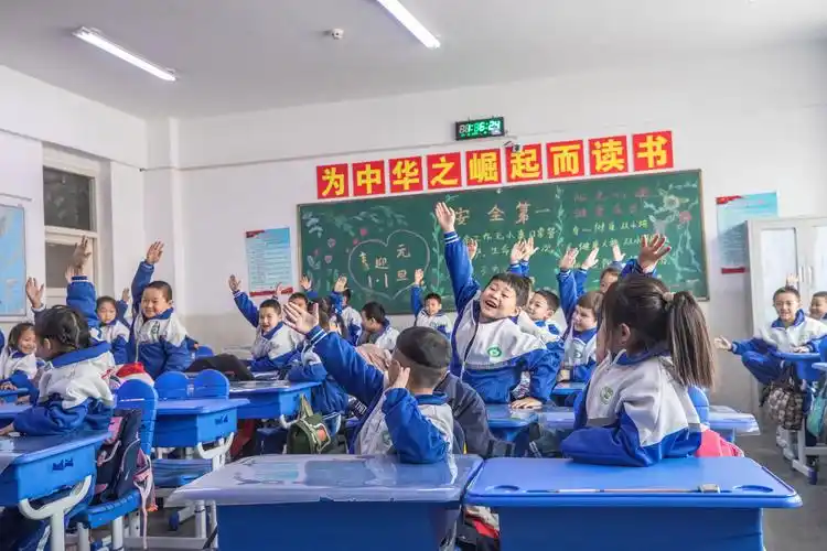 叶城县公安局全面开启护学模式