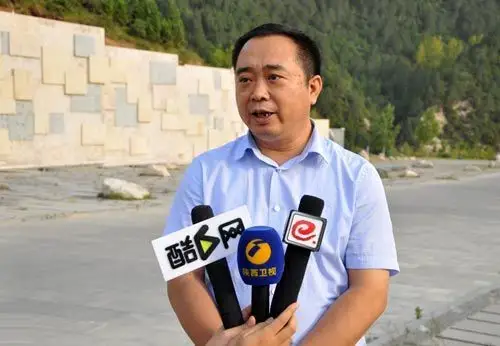 《英雄时代》出品方山西影视集团董事长高晓江在山西石膏山风景区接收