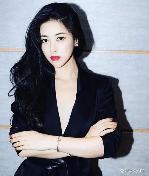 朱珠:长得漂亮戏也好,为人低调不张扬,37岁才结婚生子