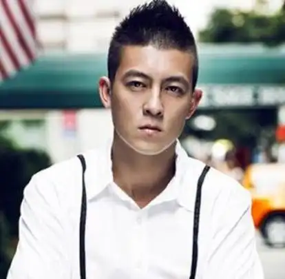 男生超短发无鬓角发型造型