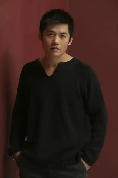 青年才俊林熙越新剧《下周村》饰演走私犯(图)