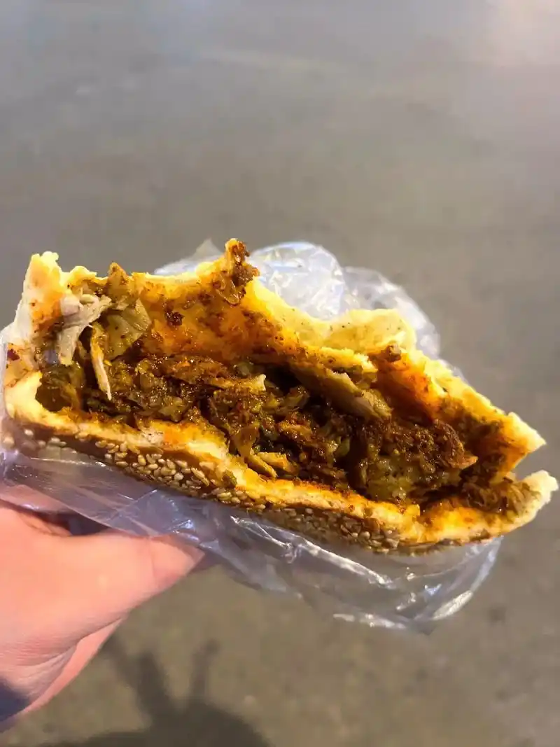 徐州这家烧饼夹羊盘 - 抖音